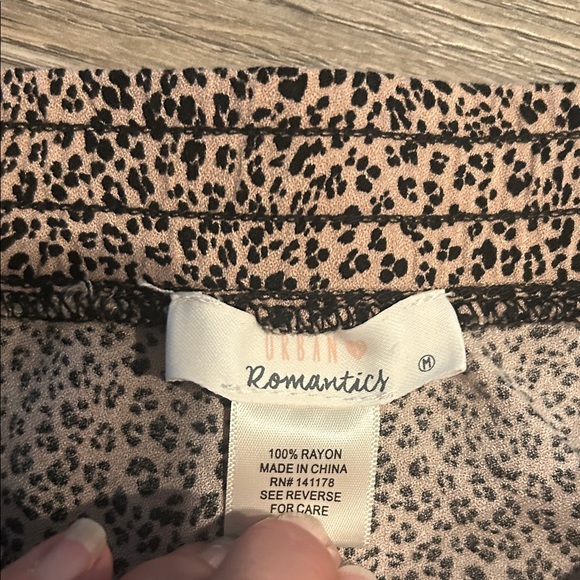 Urban Romantics Leopard Print Women's‎ Cozy Shorts Size M - Picture 4 of 4
